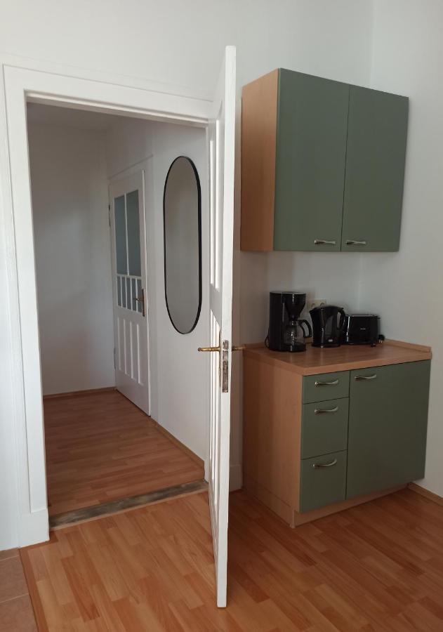 Ferienwohnung Villenviertel รูโดลชตัดท์ ภายนอก รูปภาพ