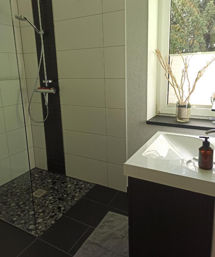 Ferienwohnung Villenviertel รูโดลชตัดท์ ภายนอก รูปภาพ